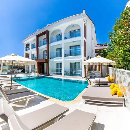 Princess Kinli Aparthotel