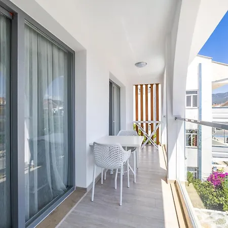 Princess Kinli מלון דירות