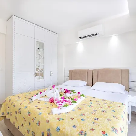 Princess Kinli מלון דירות