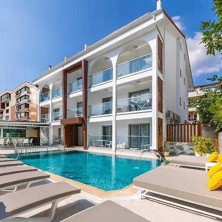 Princess Kinli מרמריס